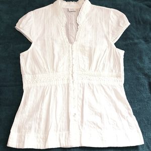 White cotton cap sleeves top w frills